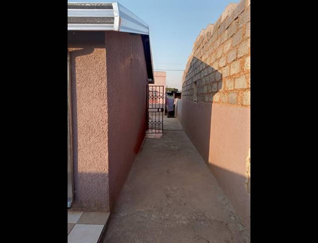 0 BEDROOM PROPERTY TO RENT IN DOBSONVILLE